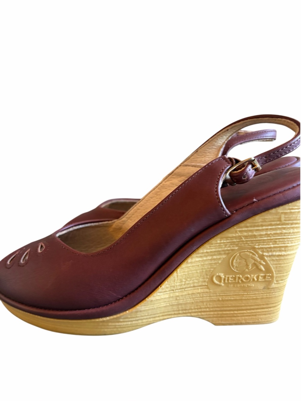 CHEROKEE OF CALIFORNIA Vintage 1970s Burgundy Leather Wedge Slingback Pumps